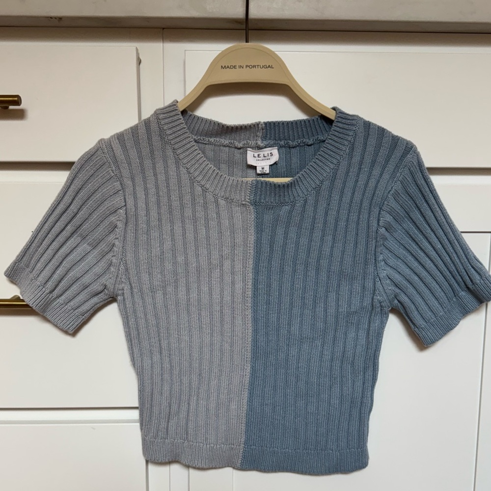 Two-Tone Ribbed Knit Short Sleeve Boutique Sweater - Picture 6 of 12